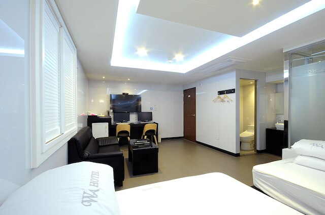 WA ホテル ナムポ