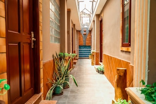 ヴィエン ンゴック サン 1 ホテル