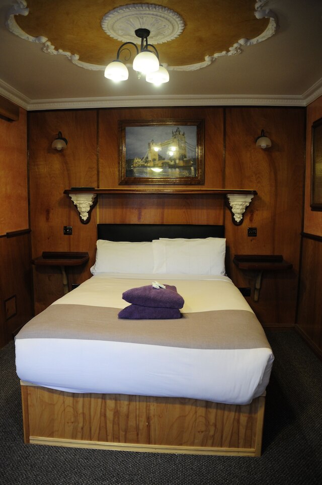 クリックルウッド ロッジ ホテル