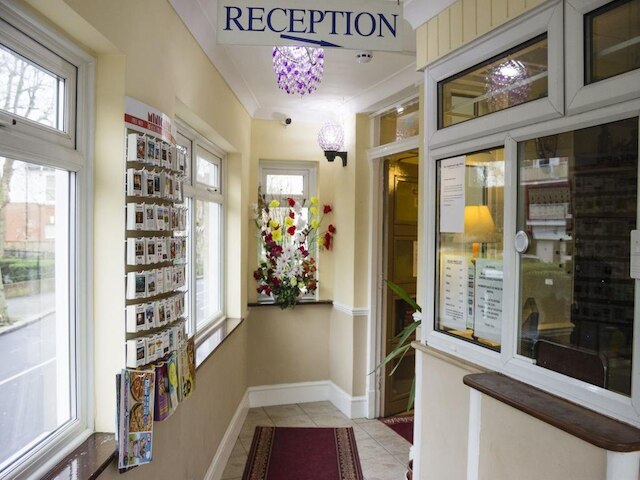 クリックルウッド ロッジ ホテル