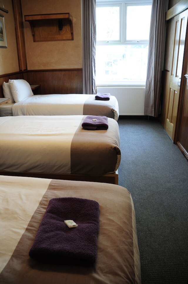 クリックルウッド ロッジ ホテル