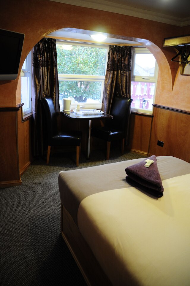 クリックルウッド ロッジ ホテル