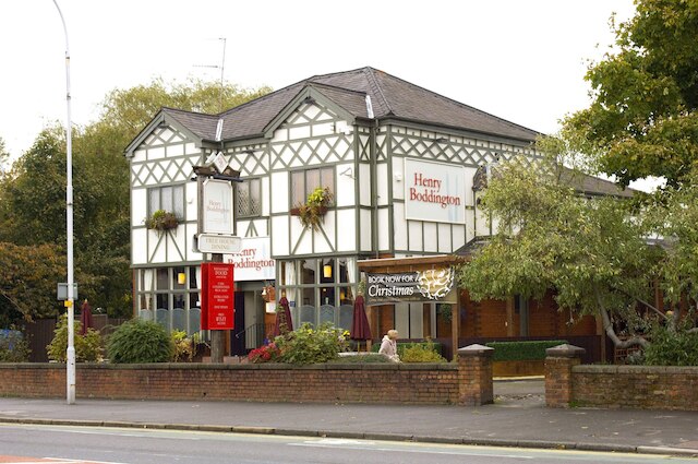 プレミア イン マンチェスター - スウィントン