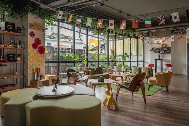 ライト ホステル (承億輕旅台南館)