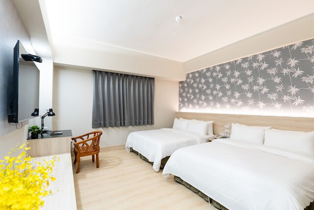 ホテル E タング (怡東商務旅館)