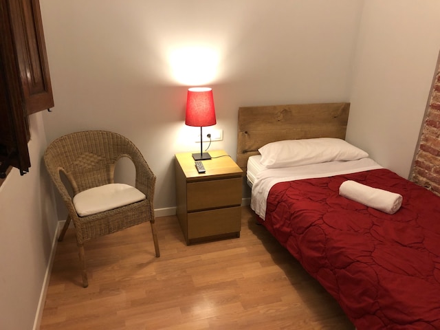 オスタル パライソ