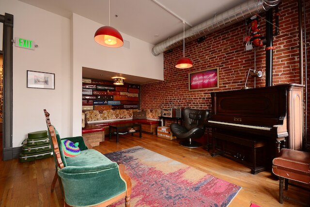 ホステル フィッシュ