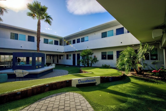 ダウンタウナーブティック ホテル