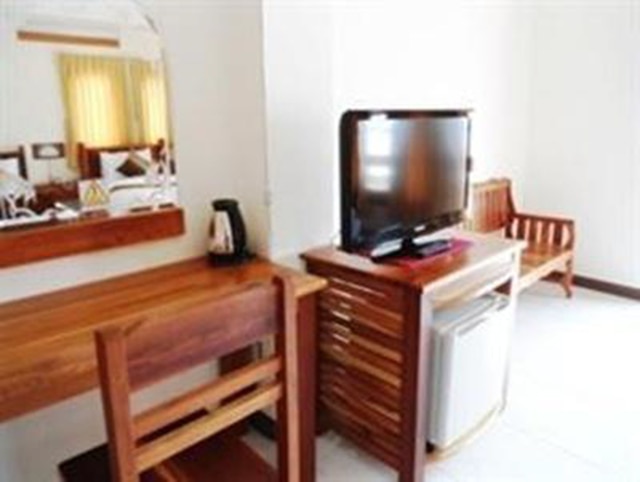 リバーフロント ホテル ムクダーハーン