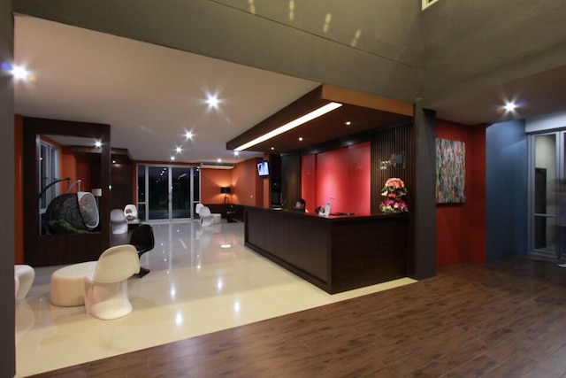 トレンディ ホテル