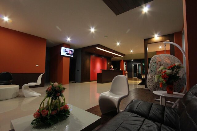 トレンディ ホテル