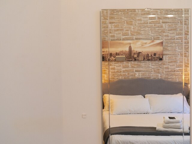 サロット ピラミデ B&B