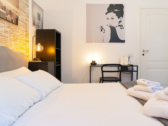 サロット ピラミデ B&B