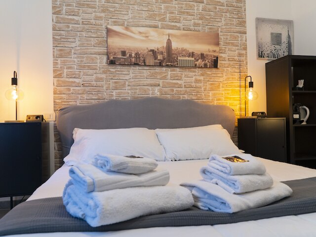 サロット ピラミデ B&B