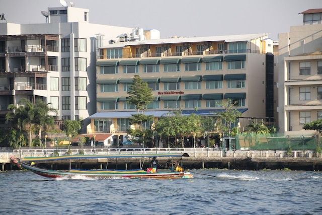 ニュー シャム リバーサイド