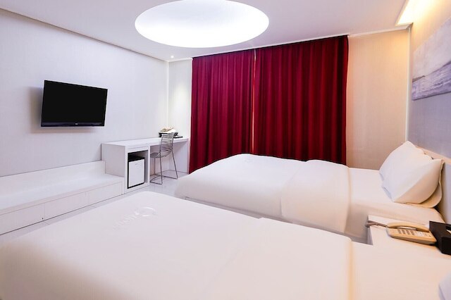 ルビー ツーリスト ホテル ウォルミド