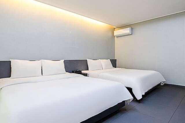 ルビー ツーリスト ホテル ウォルミド