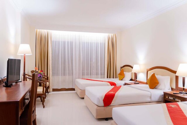 モノリーチ アンコール ホテル