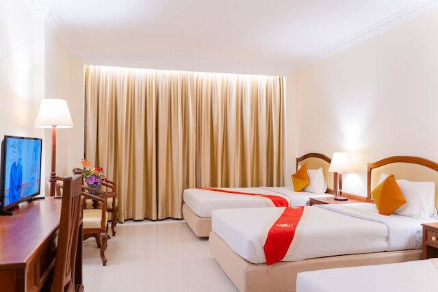 モノリーチ アンコール ホテル