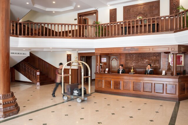 モノリーチ アンコール ホテル