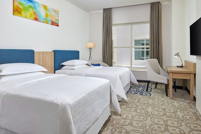 フォー ポインツ バイ シェラトン マッカサル