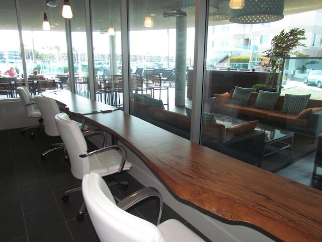 ロマンティック スタジオ ウィズ ベイ ビュー