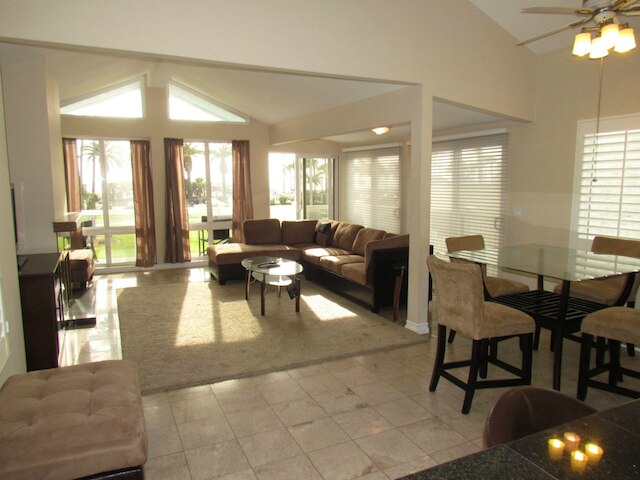 3 ベッドルーム デュープレックス ウィズ オーシャン ビュー