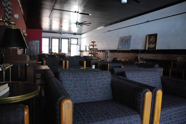 ホステル オン サード