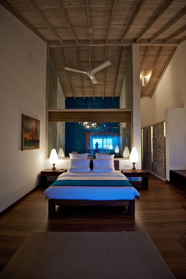 ローマン ビーチ