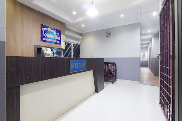 OYO 44100 ホテル カサヴィラ ペタリン ジャヤ