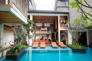 ナンダ ヘリテージ ホテル