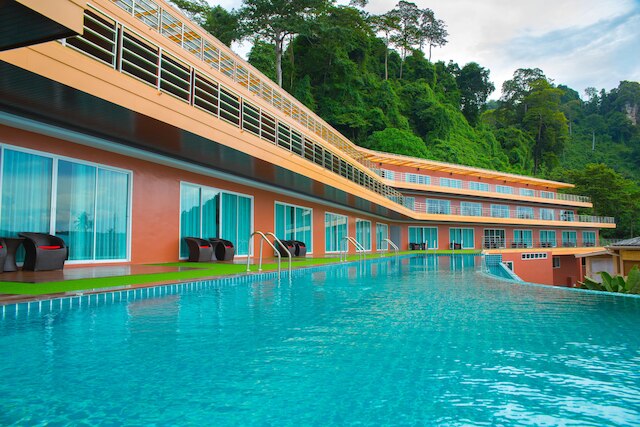 フィ・フィ・クリフ・ビーチ・リゾート