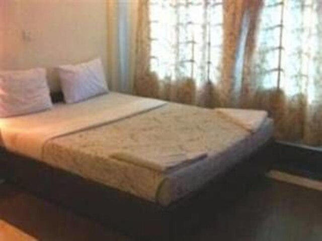 ゴールデン ワールド ゲストハウス