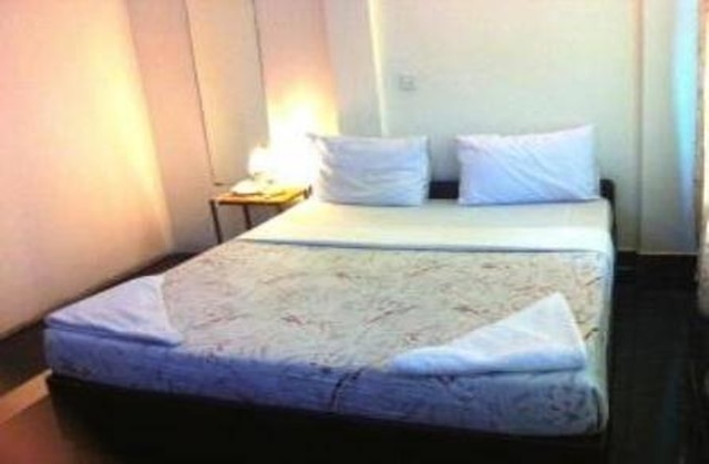 ゴールデン ワールド ゲストハウス