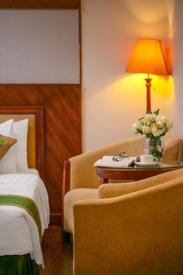 エメラルド ホテル ハノイ