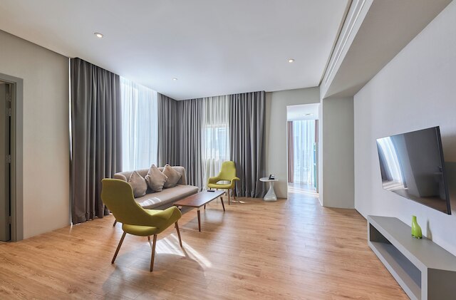 イビス スタイルズ ドバイ ジュメイラ