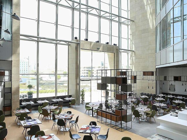 イビス スタイルズ ドバイ ジュメイラ