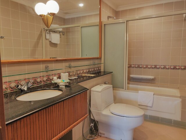 ティアラ ラブアン ホテル