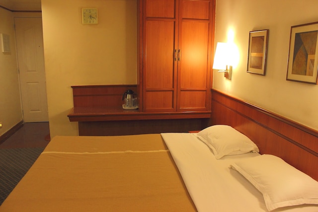 スカイロン ホテル