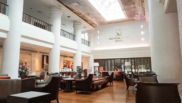 クルンシリ リバー ホテル