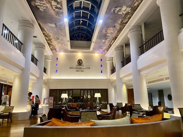 クルンシリ リバー ホテル