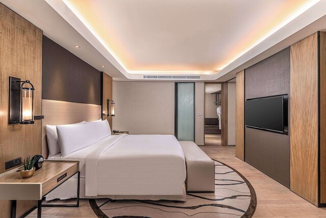 コンラッド・マニラ