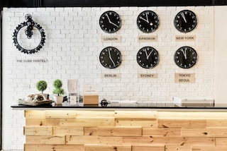 ザ キューブ ホステル