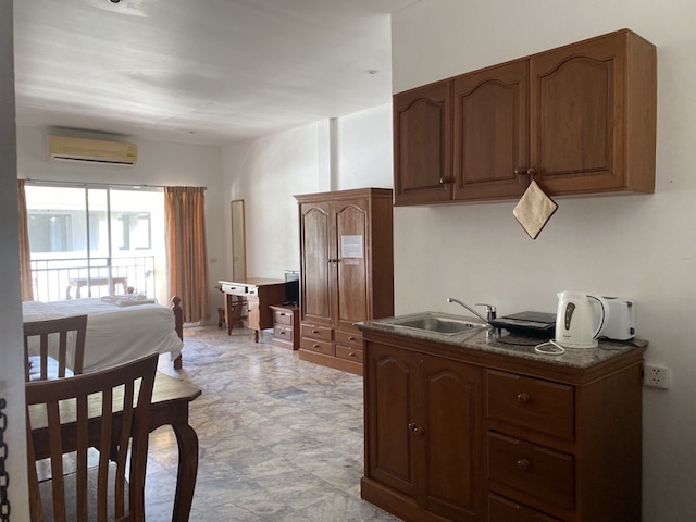 オレンジ アンド コー