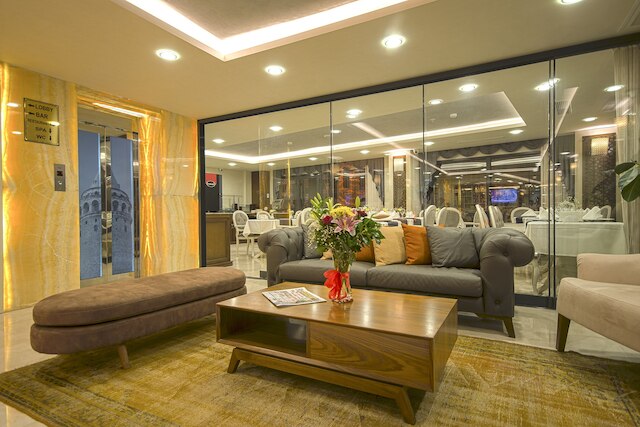 Antusa Palace Hotel & Spa