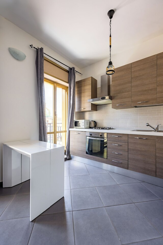 レボリューショナリー アパートメント ニア ドゥオーモ ステーション