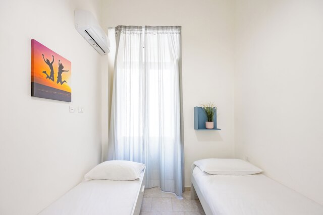 アーバン ベース ガリバルディ by ナポリアパートメンツ