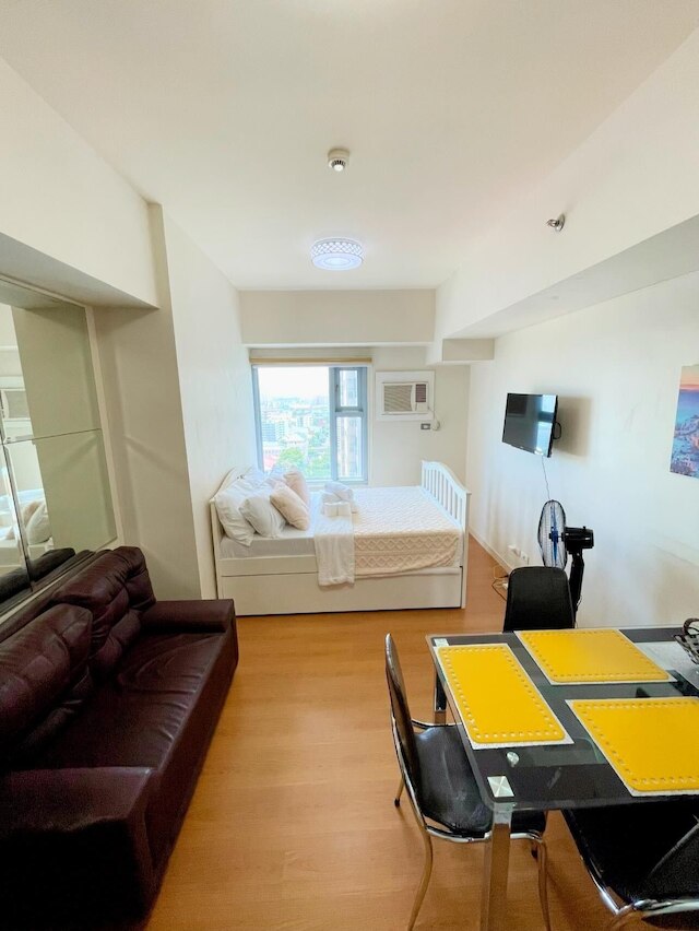 モダン スタジオ ウィズ サンセットビュー