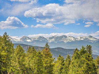 スイッチバックベースキャンプ 4 ベッドルームホーム