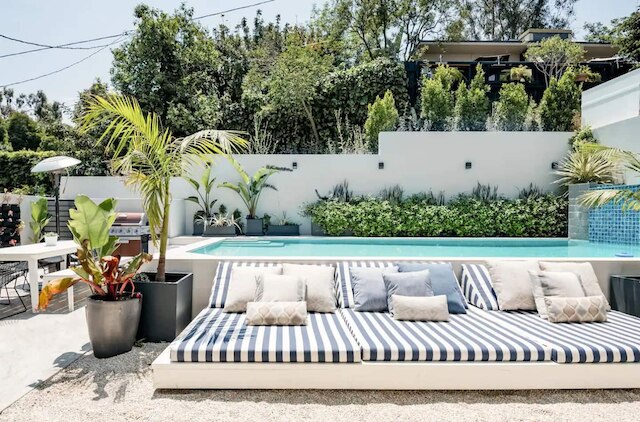 ハリウッド ヒルズ ヒートプール BBQ プライム ロケーション